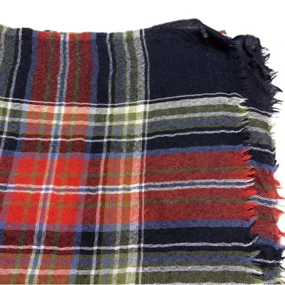 2 Banana Republic Large Plaid Scarves - Picture 6 of 7